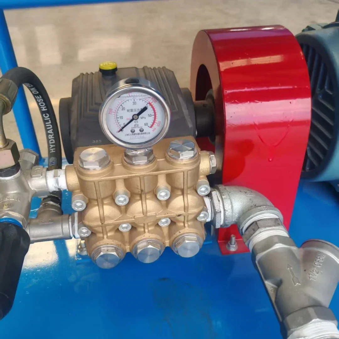 Portable Mobile Three-plunger High-pressure Cleaning Pump and New Type Spray Pump