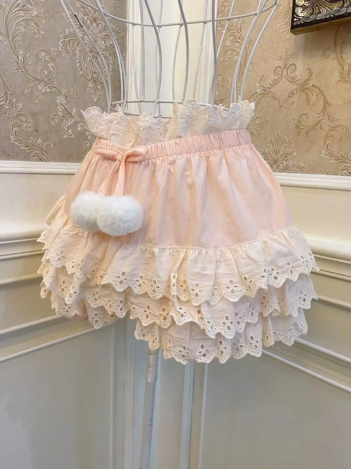 Lolita Girl Bowknot Plush Fur Ball Puffy Cake Ruffles Shorts for Women Summer Princess Culottes Cute Pink Base Shorts Female