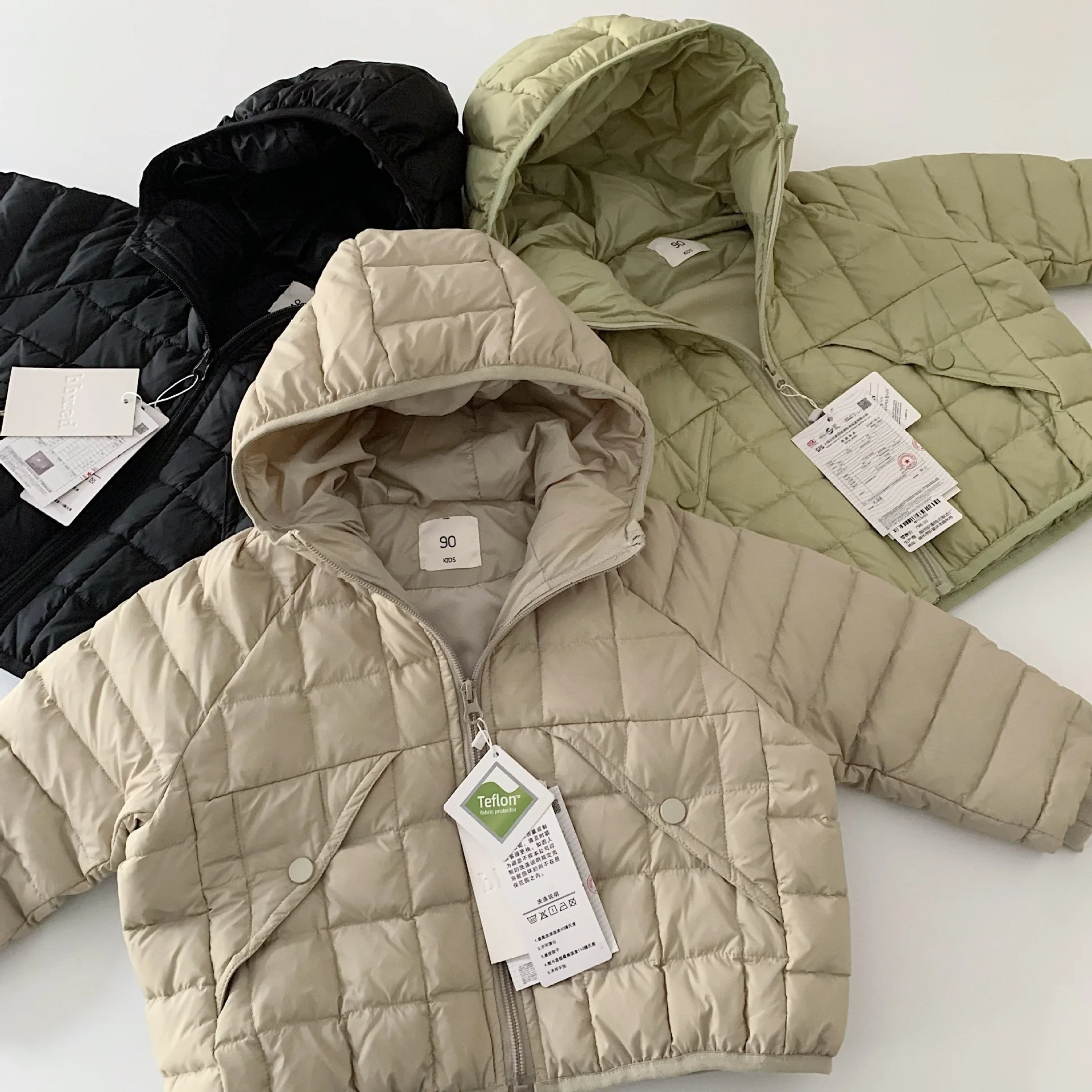 

2025 г., новый зимний детский пуховик с тремя доказательствами, мужской и женский, с капюшоном, 90% белый утиный пух