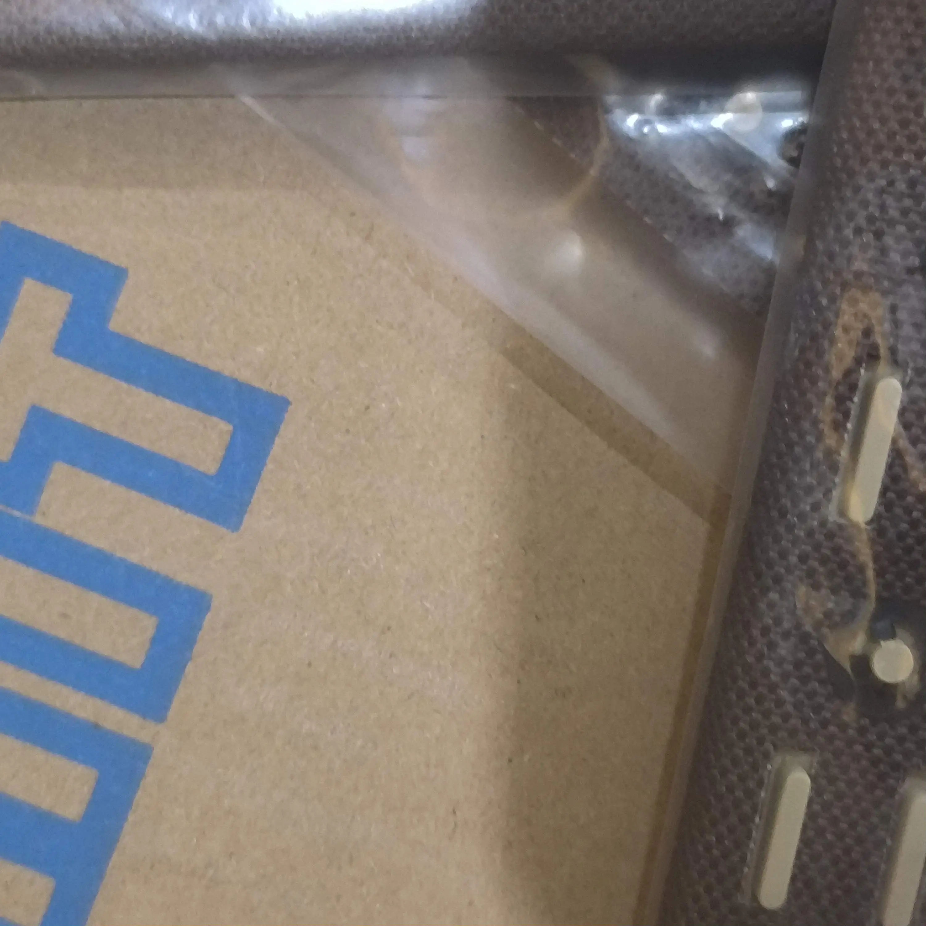 

FK-1150 302RV93050 Держатель масляной накладки для Kyocera M2040 M2135 M2235 M2540 M2635 M2640 M2735 M2835 P2040 P2235 P2335