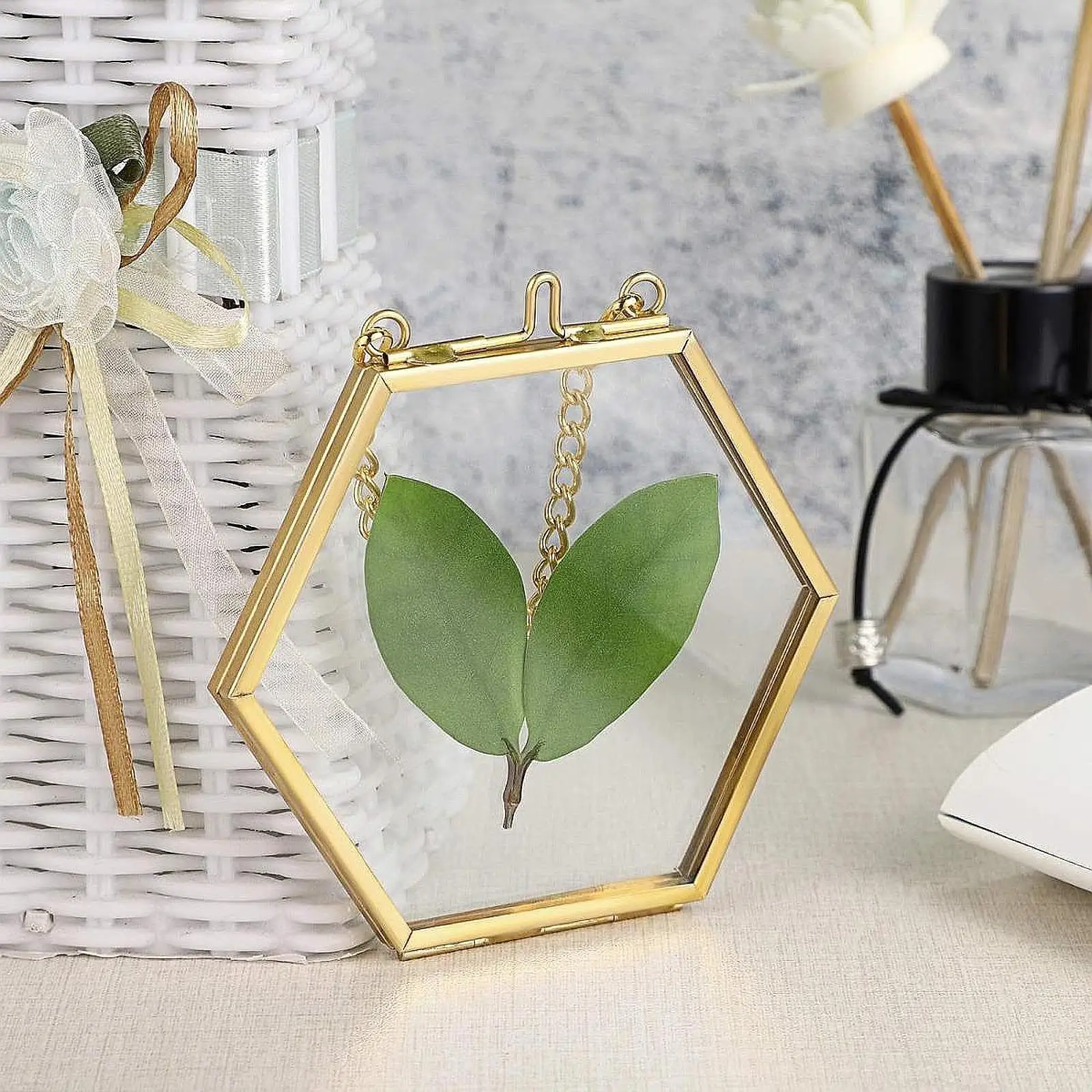 Glass Picture Frame DIY Wall Hanging Photo Frame Gift Float Frame Pressed Dried Flower Frame for Fireplace Party Christmas