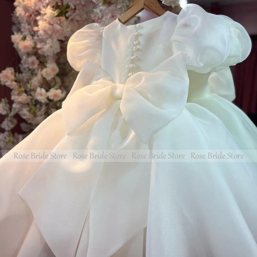 Flower Girl Dresses Ivory Organza Satin O Neck A Line   Gowns Short Belt Bow Buttons Puffy Sleeves Child Party Dress