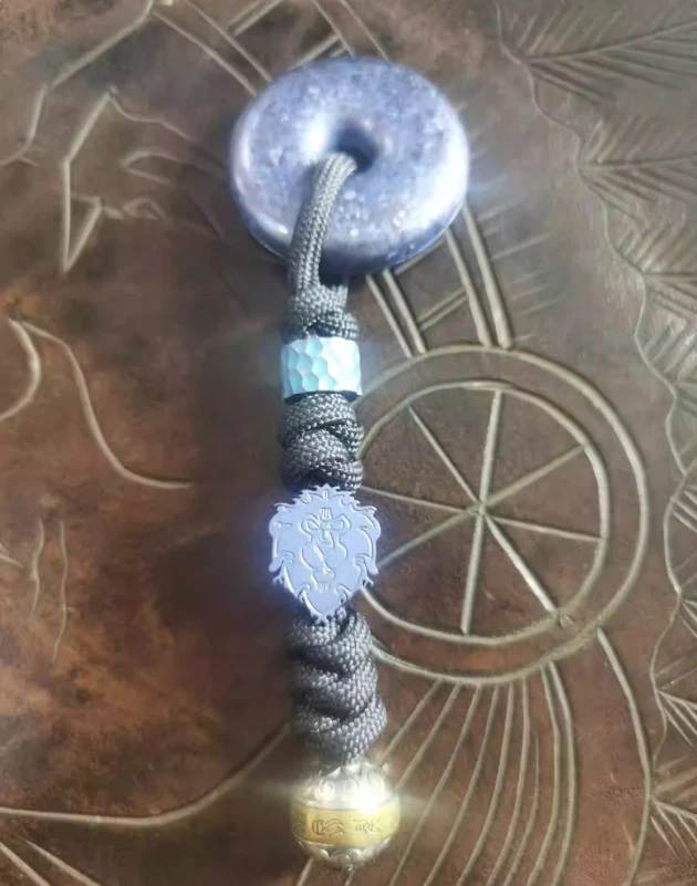 

Used EDC ACEDC Ice Crystal Titanium ppb Decompression toys