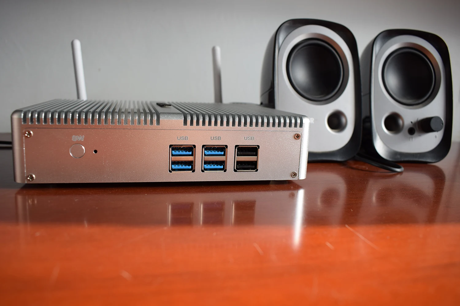 Hystou Fanless Mini PC Small Form Factor PC H2 DDR3 More Refined And Smaller Core i3 4010U i5 4200U Desktop Computer