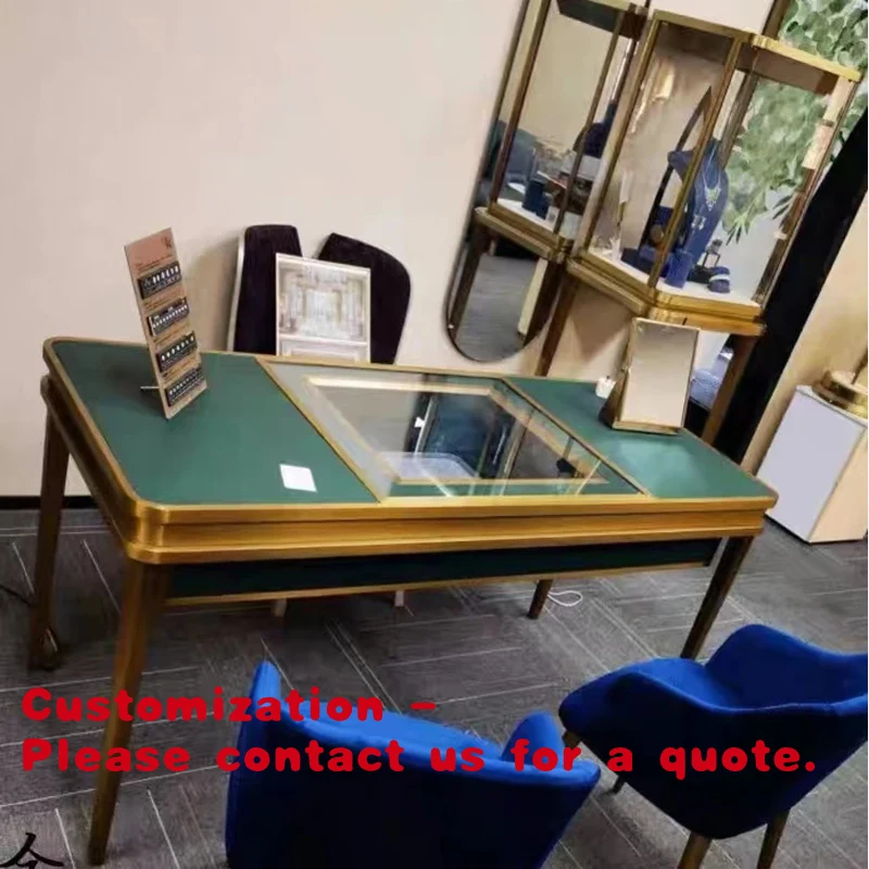 

custom.Cargo Table Showcase Easy Viewing and Organization