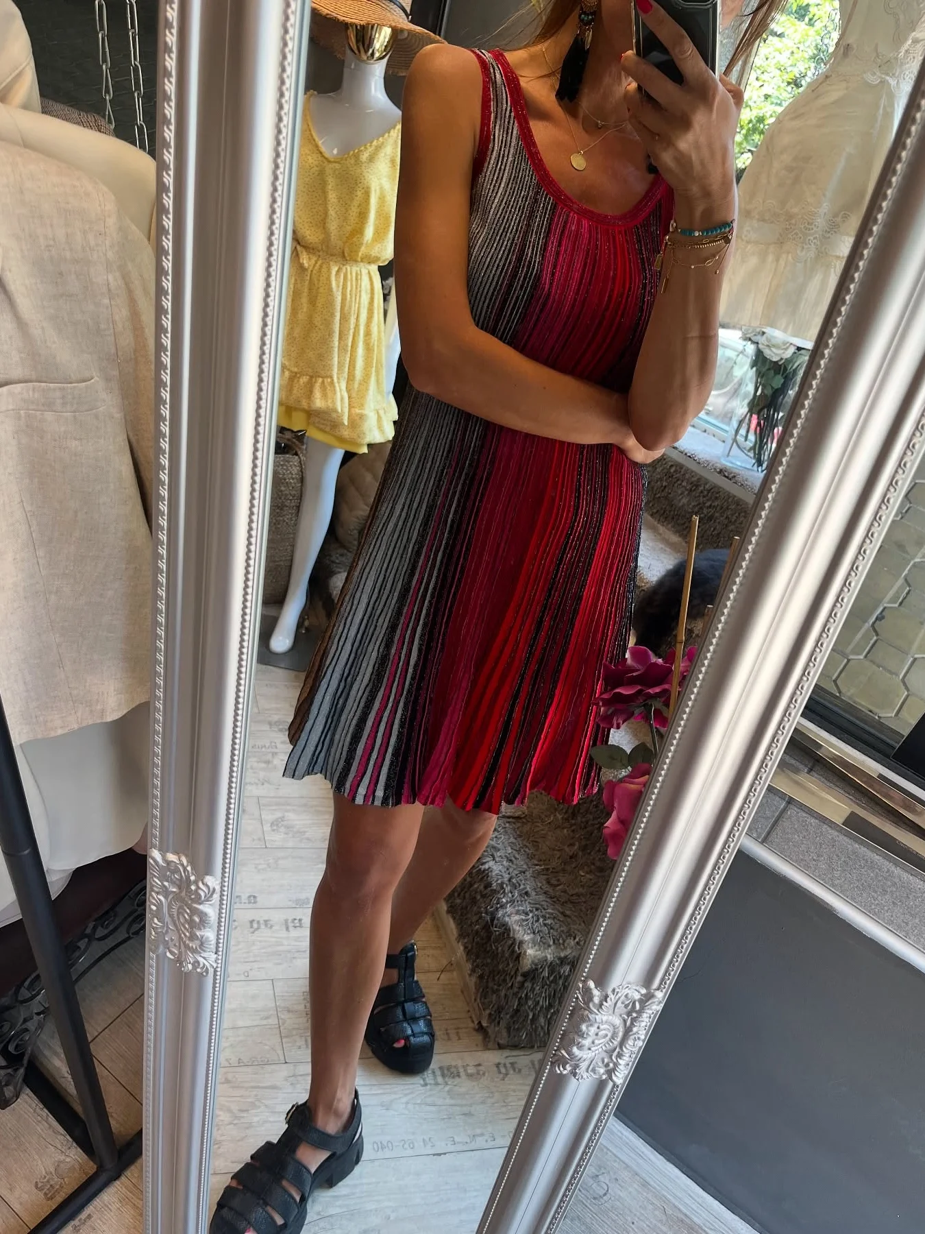 

Sequined Female Knitted Vest Dress Multicolor Striped Round Neck Sleeveless Fashion Slim Mini Robe