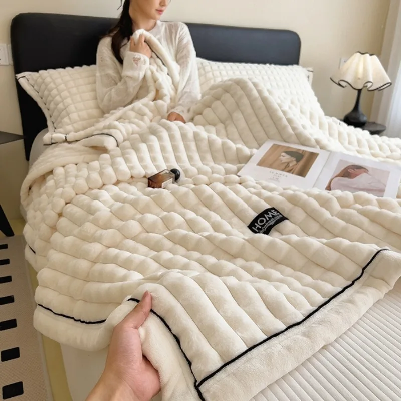 New Golden mink fleece cutting grid multifunctional leisure blanket, office nap blanket, high weight gold turtle fleece blanket
