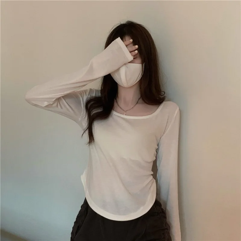 Long Sleeved T-shirt for Women's Autumn and Winter New Trend Irregular Slim Fit Casual Short Top Girl Style Bottom Shirt