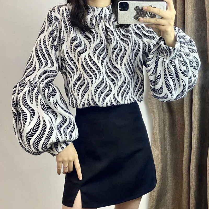 Vintage Printed Chiffon Striped Lantern Sleeve Blouses Women Clothing 2022 New All-match Casual Tops Autumn Office Lady Shirt