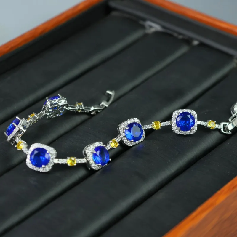 

New Natural Classic Fashion Versatile Temperament Bracelet