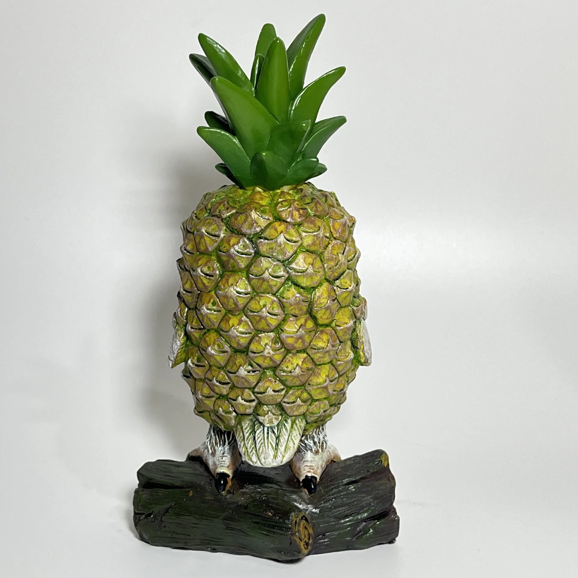 2023 neue kreative lustige mutierte Ananas Eule Spielzeug garten Home Outdoor Dekoration Harz Handwerk Halloween Ornament