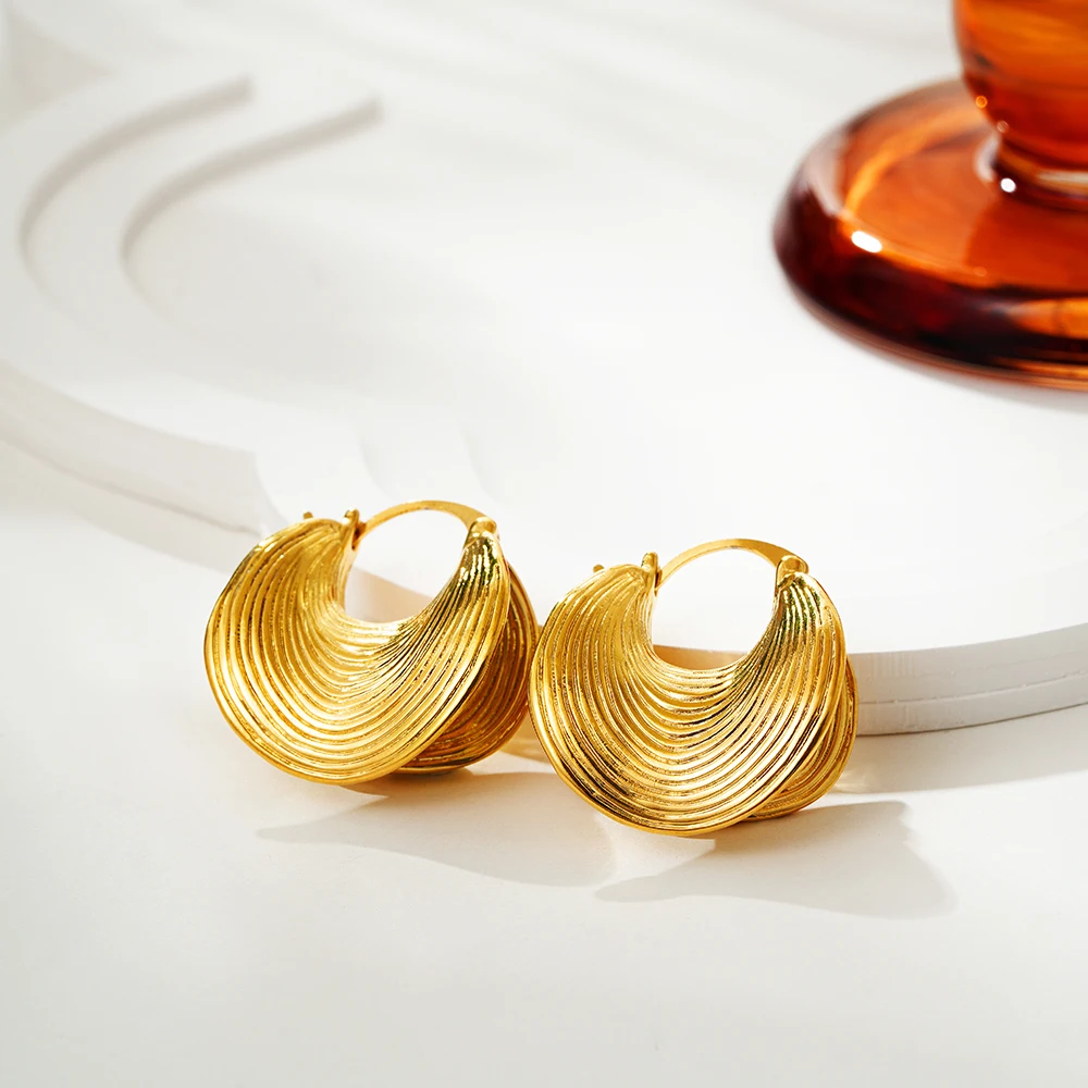 Fashion Gold Color Threaded Hoop Earrings for Women Creative Irregular Texture Metal Fan Earring Statement Jewelry Gift