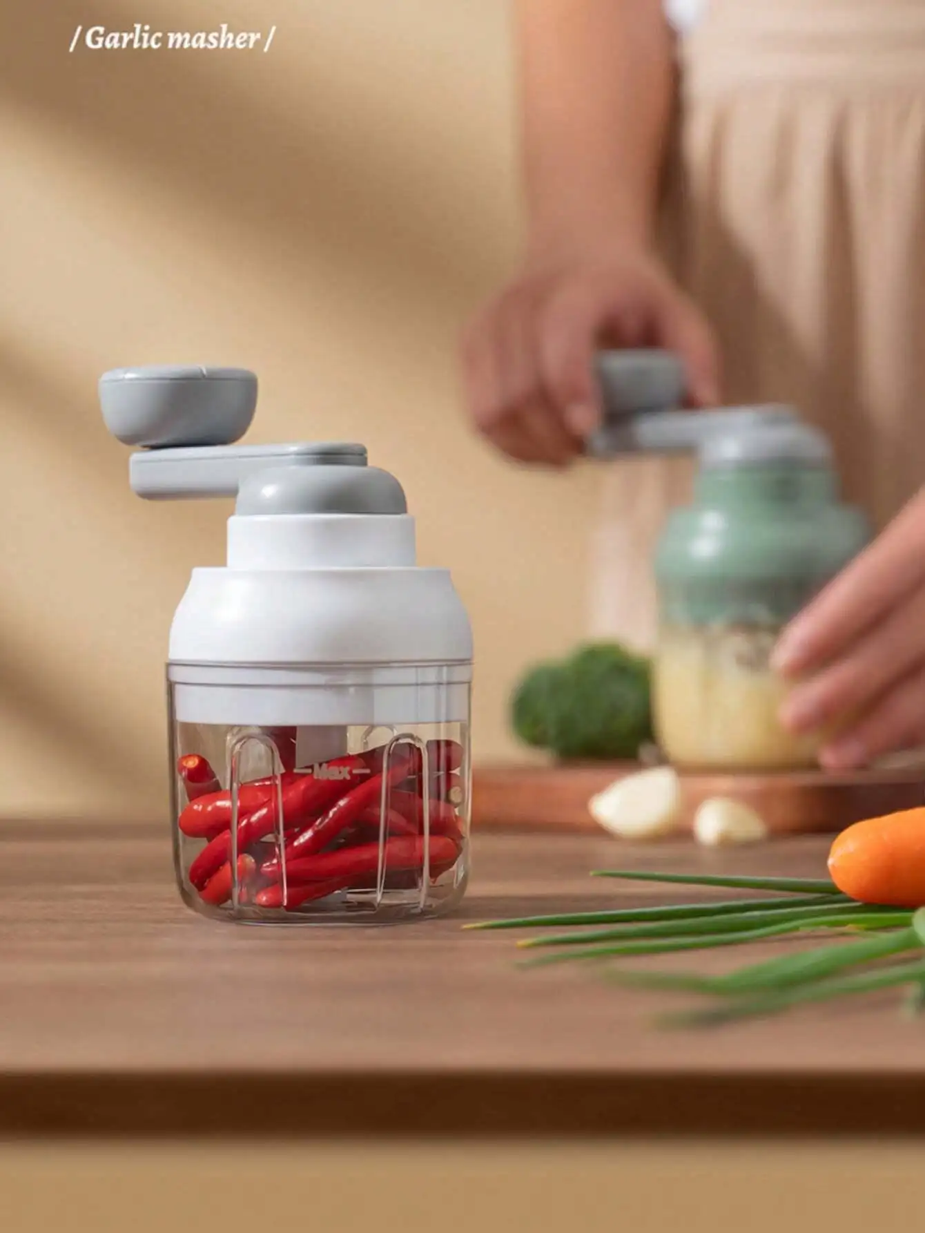 

1pc Manual Colorful Garlic Masher