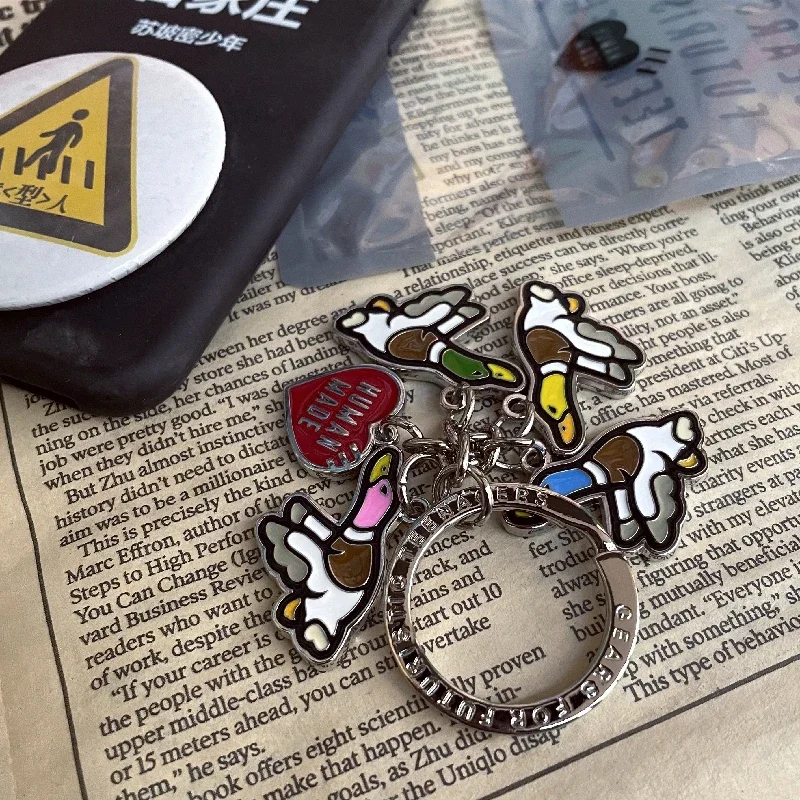 صنع الإنسان 22AW الطائر بطة كيرينغ لطيف بطة المفاتيح ديكور صغير العنصر الشعبي بين المتابعين العصرية