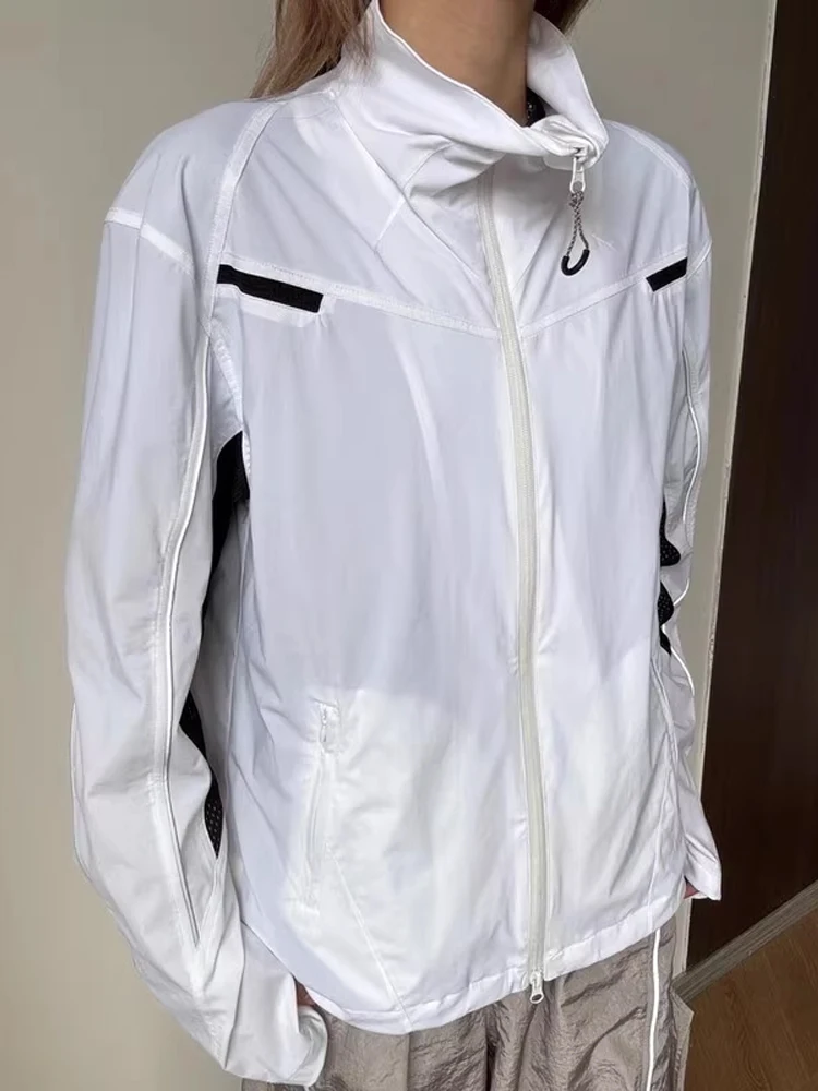 

Lightweight Breathable Ice Silk Sun Protection Clothing for Men Outdoor Summer Thin Laser Perforated Me Qui Dry Jaet