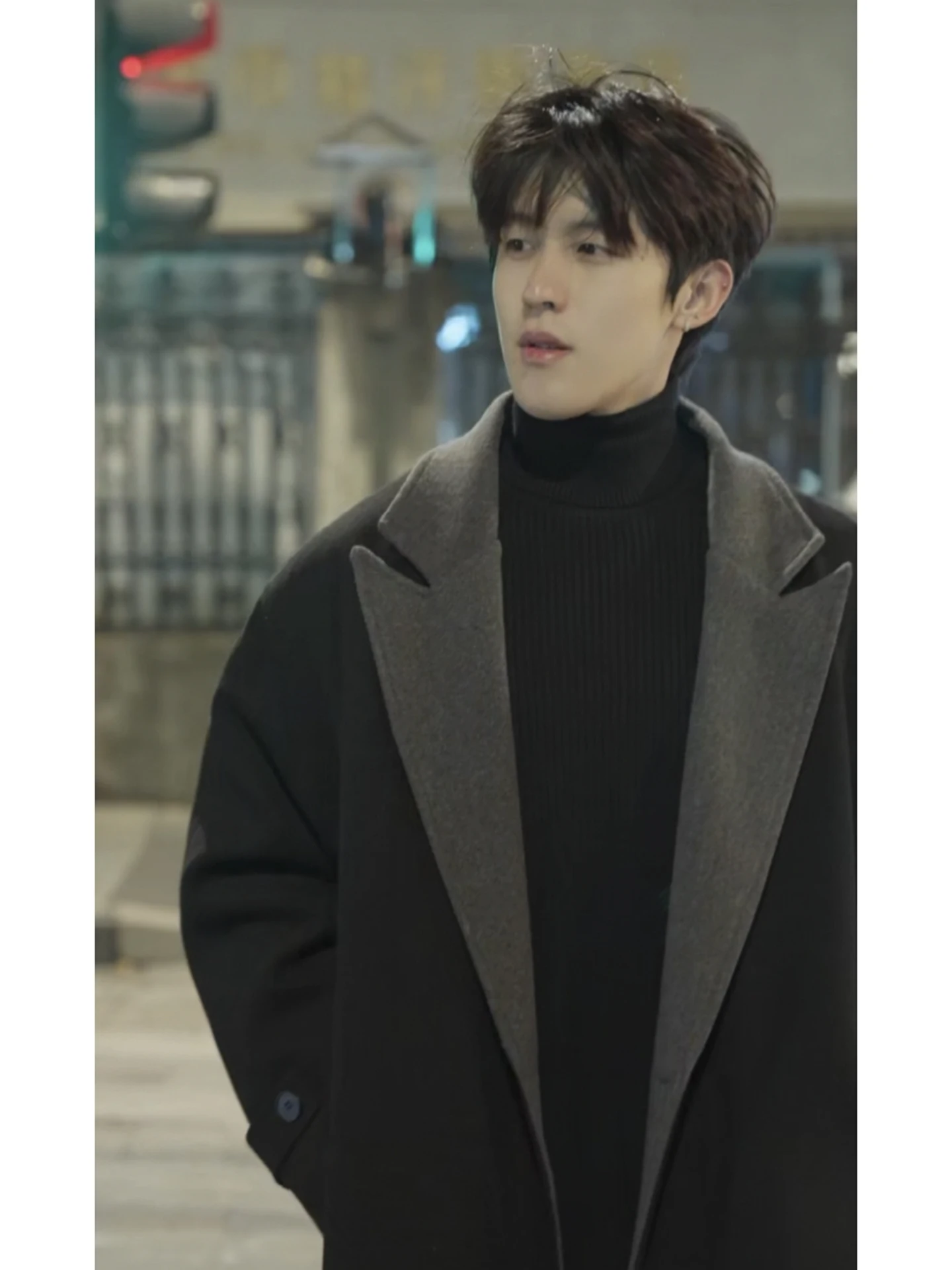 

Корейское мужское шерстяное пальто средней длины, утепленное, зимнее, свободного кроя, выше колена, с хлопковыми вставками, в стиле пэчворк, с цветными блоками, длинное пальто-ветровка