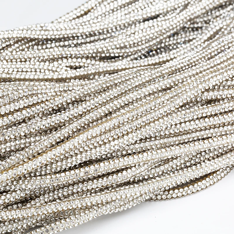 5 metri popolare 4Mm di spessore strass corda di cotone corda di cristallo di vetro ferro sui vestiti borsa scarpe decorazione fai da te accessori