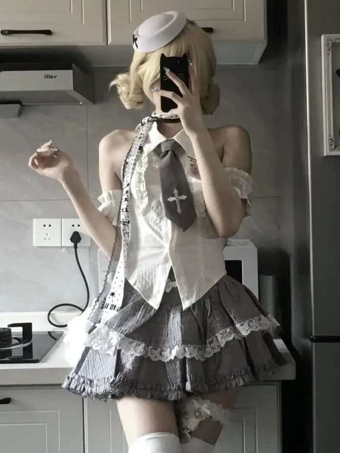 

Корейский студенческий стиль Pure Desire Spicy Girl JK Uniform Shirt Design Полый топ с короткими рукавами + юбка-торт с высокой талией Комплекты Y2K