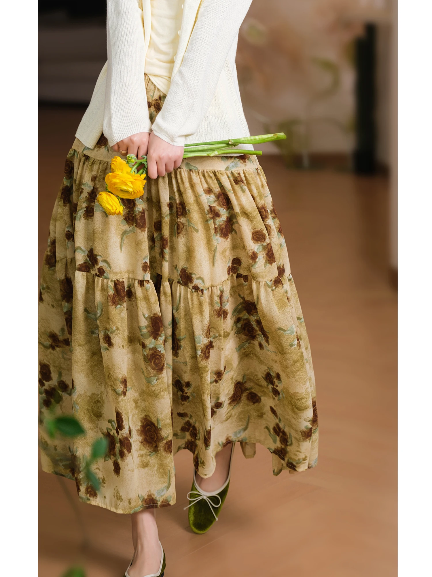 

Юбка Ele Fairy-Like с принтом, внутренней подкладкой и эластичной талией от Xiao Er Production, из полиэстера, свободного кроя.