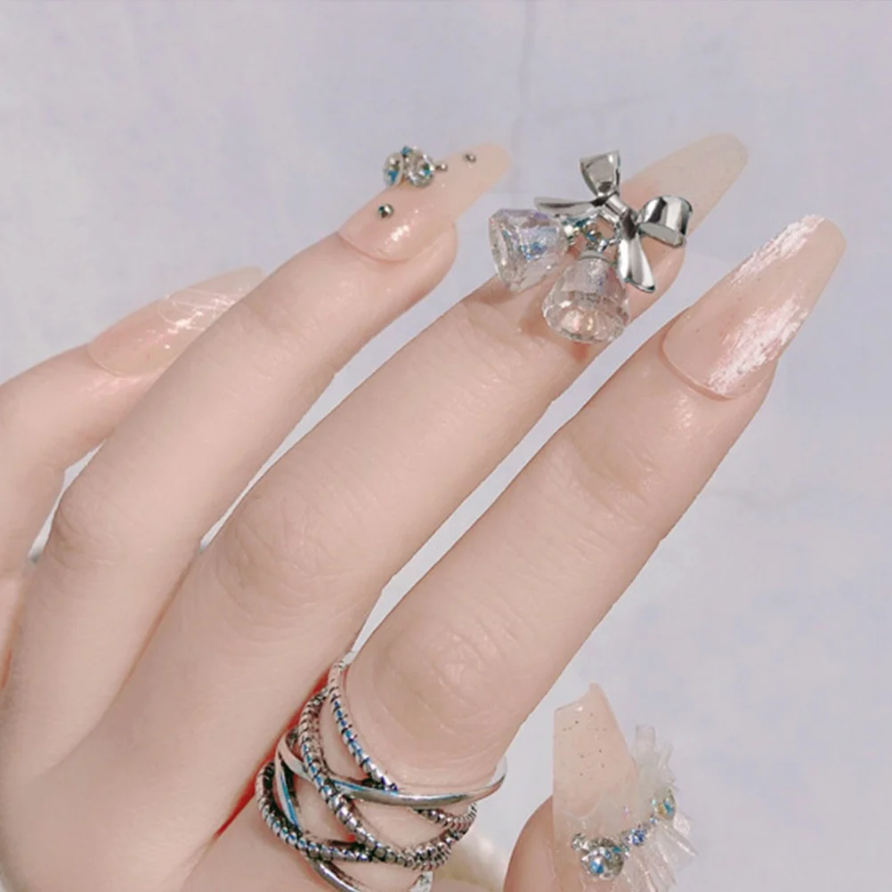 

4Pcs Christmas Nail Studs Bowknot Bell Crystal Charms DIY Manicure Decorations Xmas Nail Art Supplies DIY Manicure Decorations