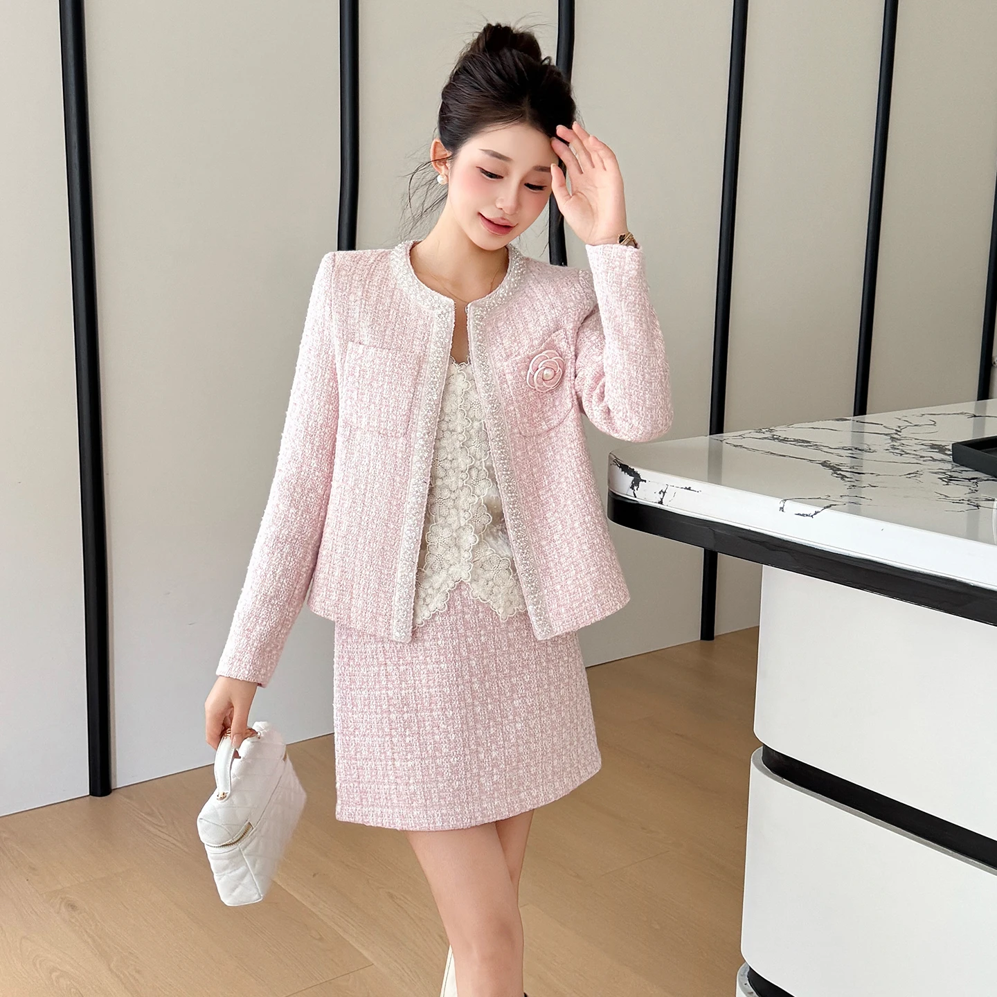 Women Autumn Winter Pink French Fragrant Wind Suits Bead Brooch Padded Jacket + Thousand Gold Wind Skirt Two-Piece Sets