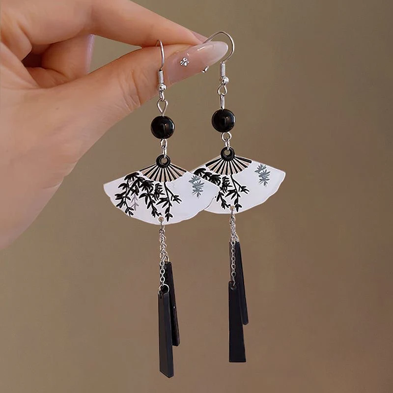 Pendientes con colgante de mariposa y abanico de tinta china para mujer, aretes nacionales con borla larga creativa, regalo de joyería, 2 uds.