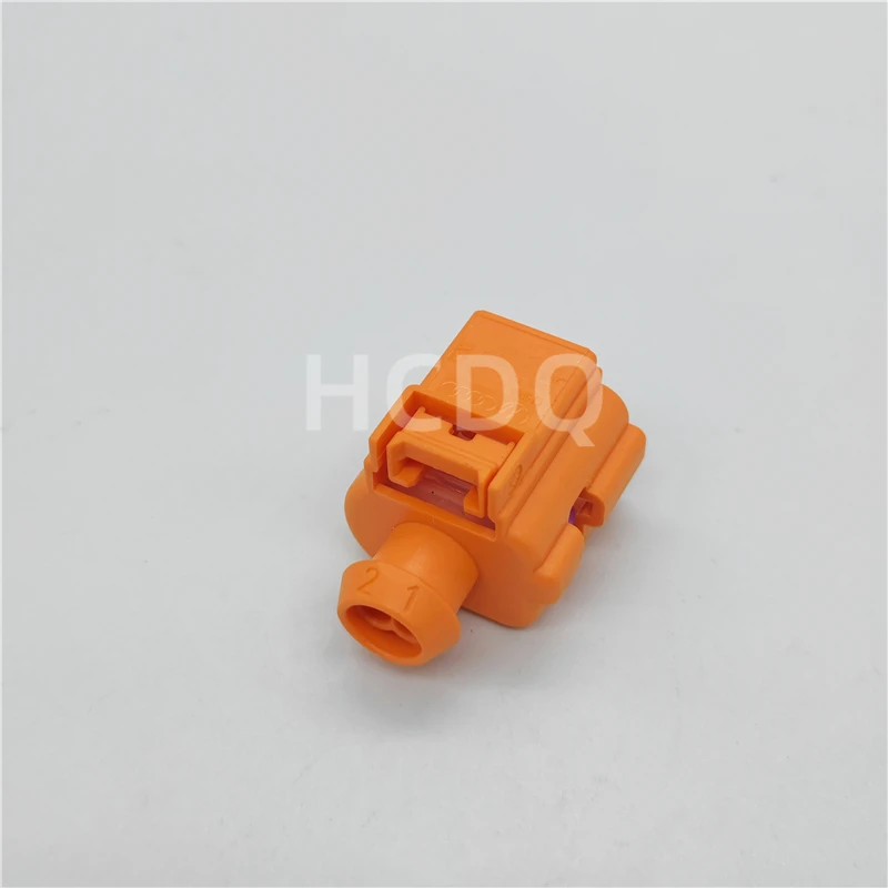 The original 8K0 793 702 automobile connector plug shell and connector are supplied from stock