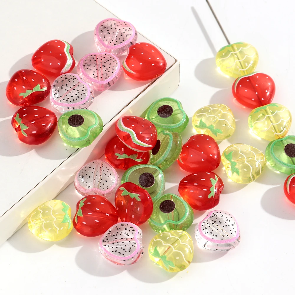10 peças de Contas Soltas de Acrílico Transparente Colorido em Formato de Coração de Fruta, Pingentes de Resina de Morango e Pitaya para Fabricação de Joias DIY e Acessórios para Colares