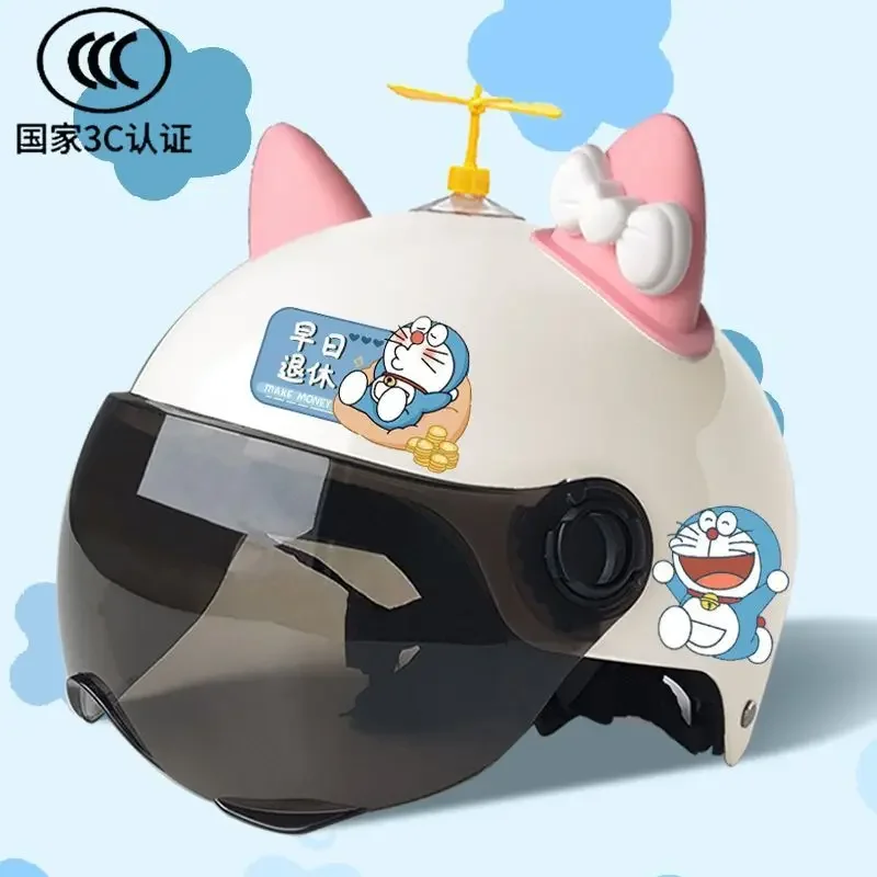 Helm mobil listrik kartun Doraemon, helm pelindung matahari Universal empat musim, kartun anak-anak dewasa, musim panas