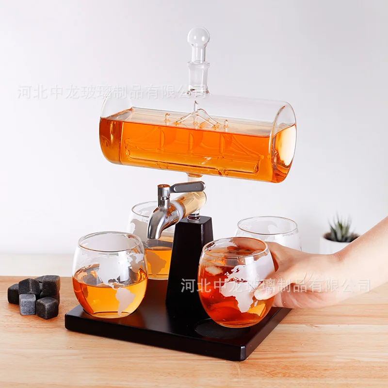 

1 Set Creative Antique Boat Shape Decanter Red Wine Whiskey Glass Decanter 1 Bracket 1 Decanter 4 Cup Combination Set
