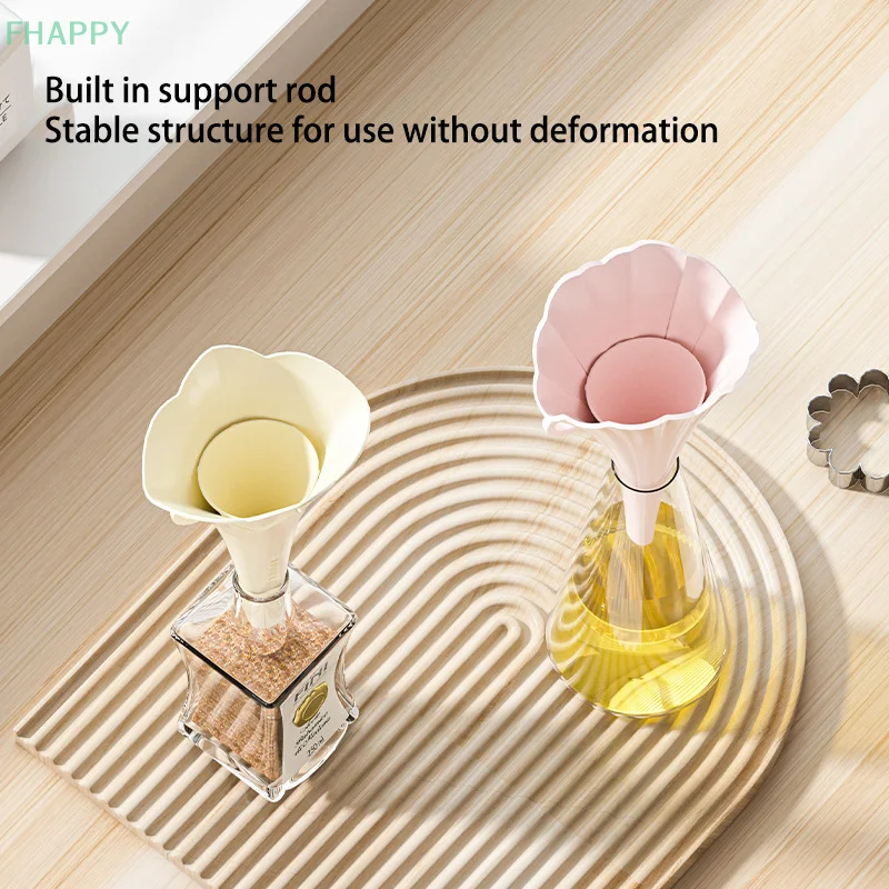 Multifunctional Funnel Silicone Collapsible Funnel Folding Portable Funnels Household Liquid Dispensing Kitchen Tools