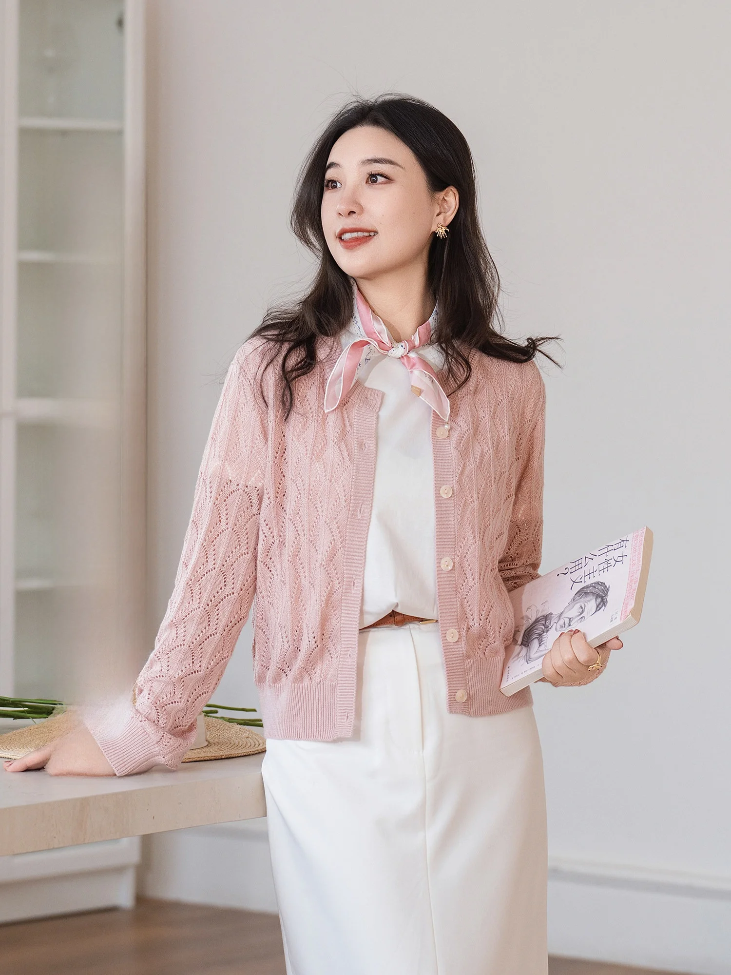 

Apipedream Silken Hollow Knitted Cardigan Women's Soft Polyester Nylon Acrylic Wool Blend Casual Style Spring Fashion