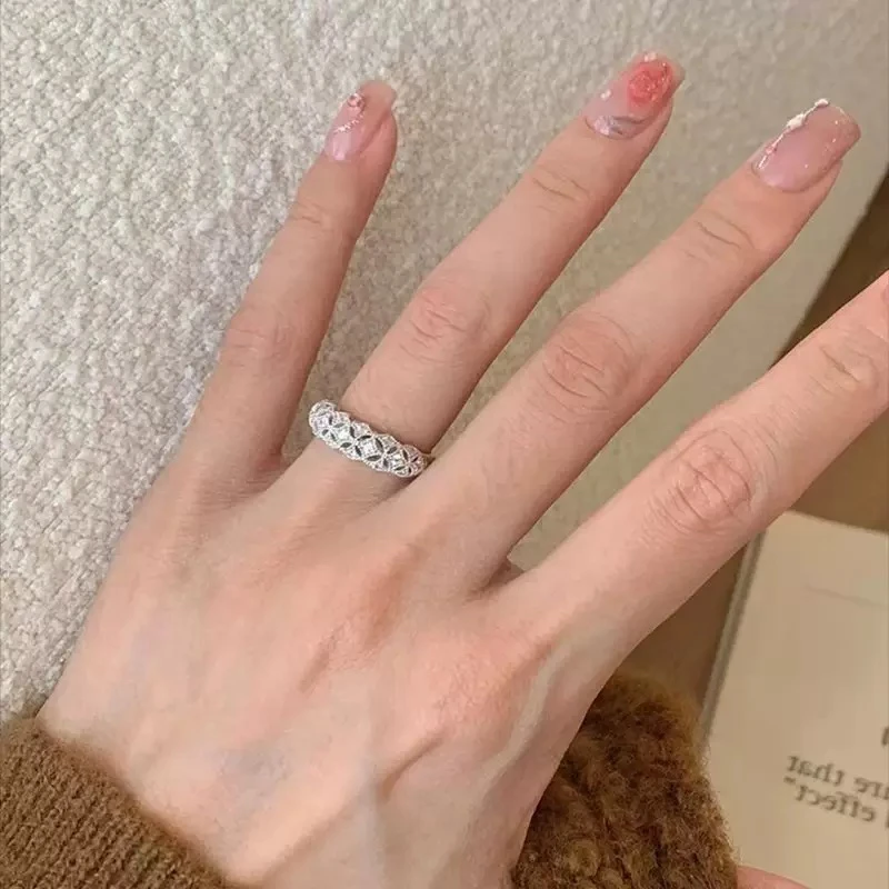 

Retro Four-Pointed Star Luxury Lace Ring Faionable Glittering Micro-Paved Diamond Index Finger Ring Bling Ring