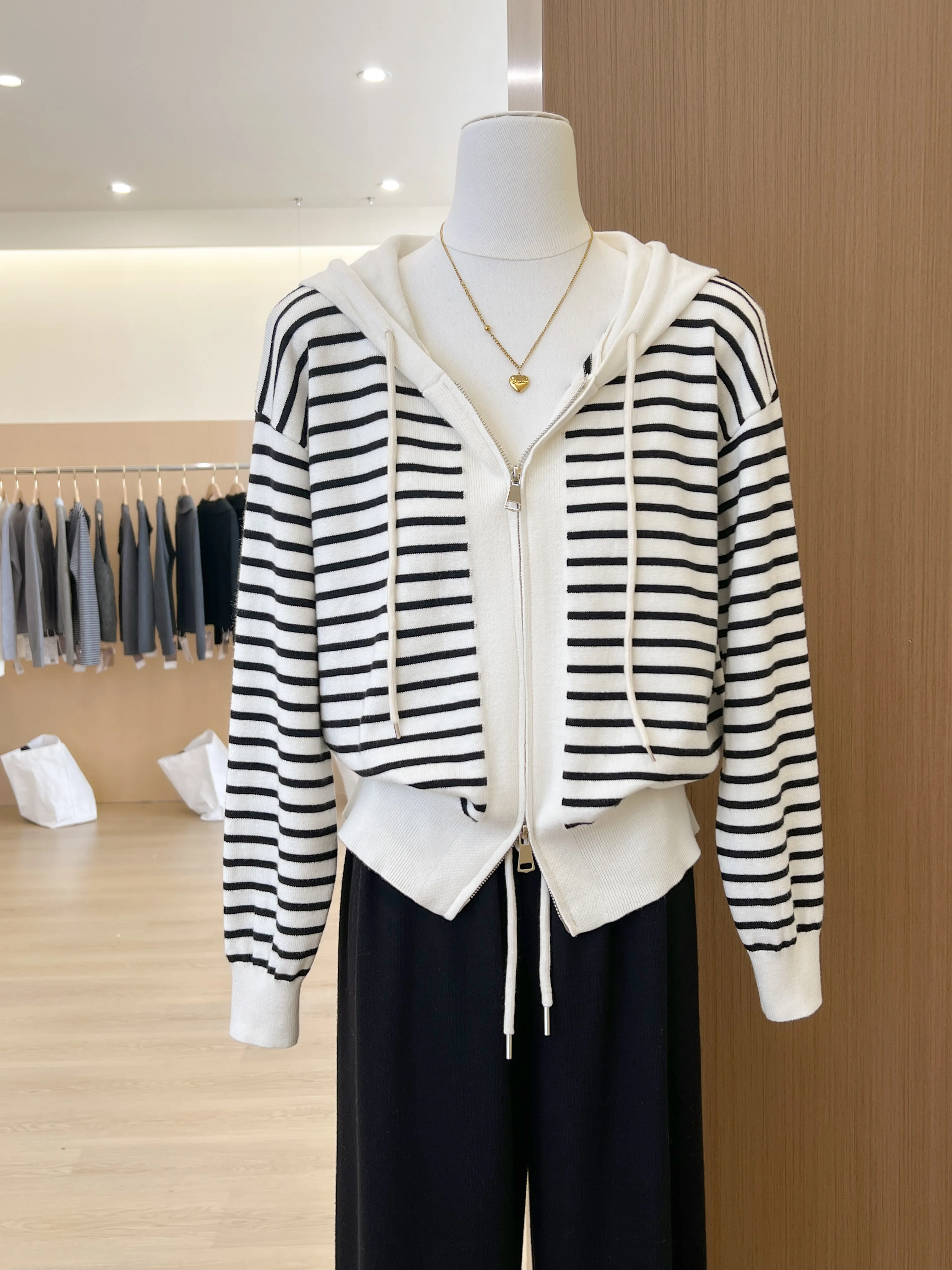 

New Striped Hooded Women's Long Sleeved Sweater Casual Knitted Cardigan