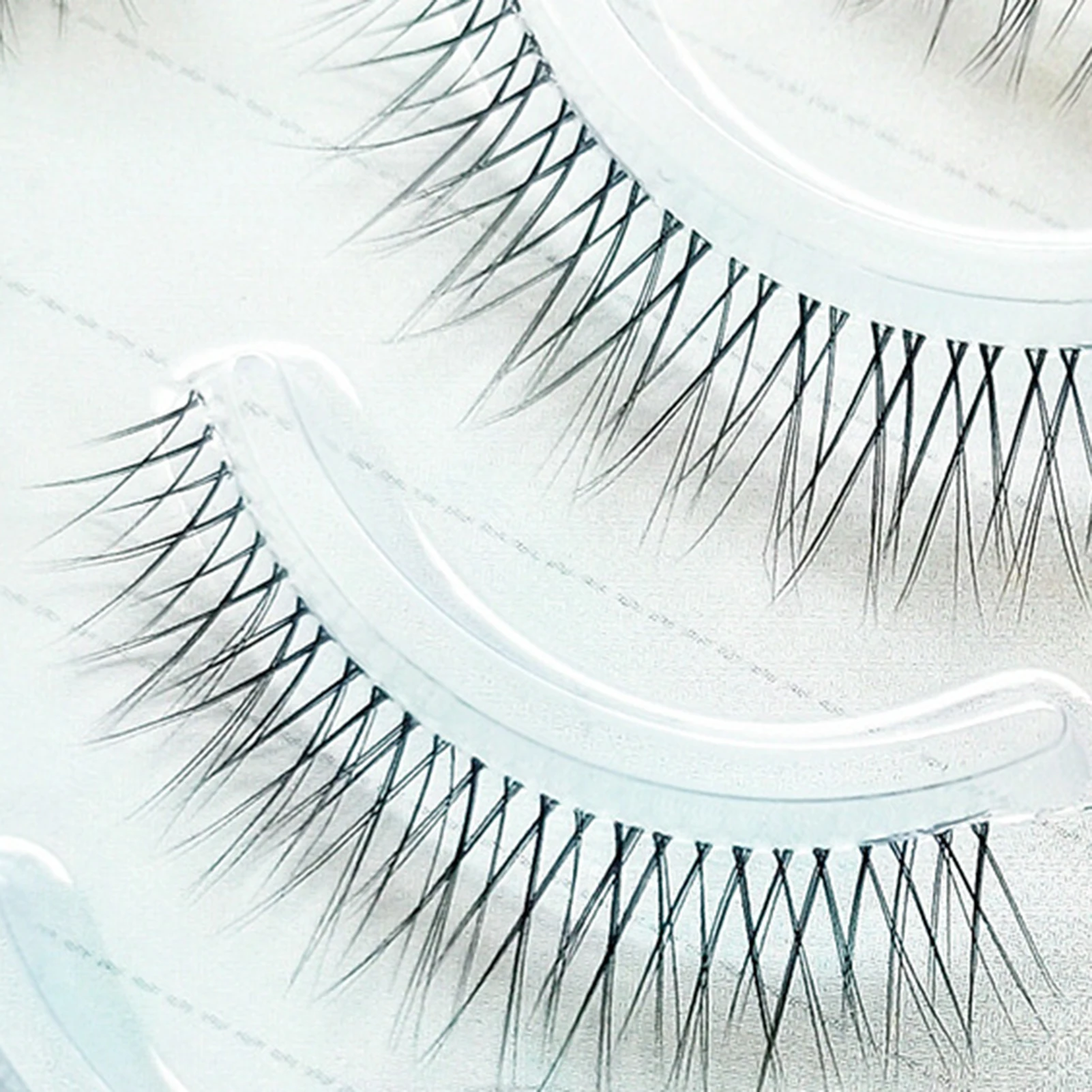 ขนตาปลอมแบบเต็มแถบ ขนตาแบบกลุ่มไขว้ แถบใส ฐานธรรมชาติ มองไม่เห็น เหมาะสำหรับมือใหม่ ใช้ได้ทุกวัน สไตล์มังงะ อุปกรณ์ต่อขนตา