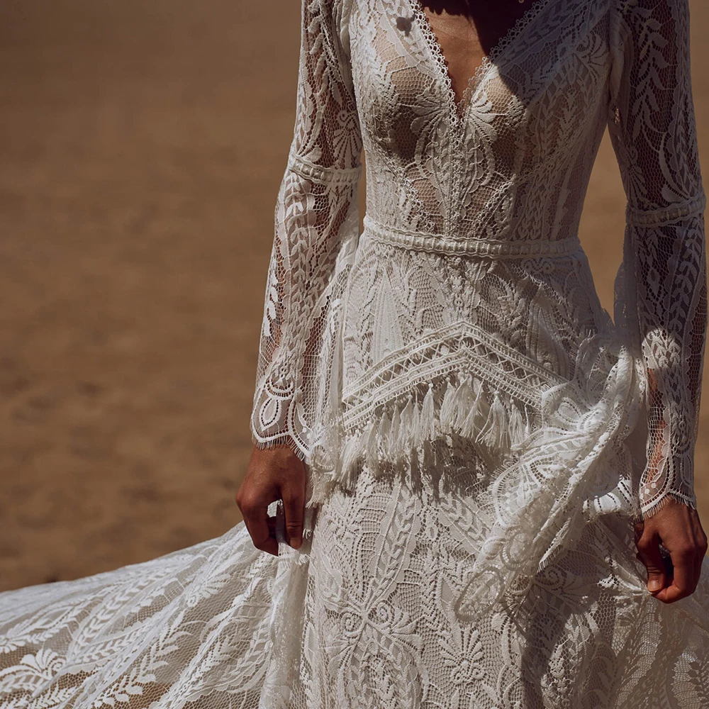 Boho Fitted Column Lace Wedding Dress for Women V Neck Long Bell Sleeves Hippie Tassels Backless Botanical Outdoor Bridal Gowns