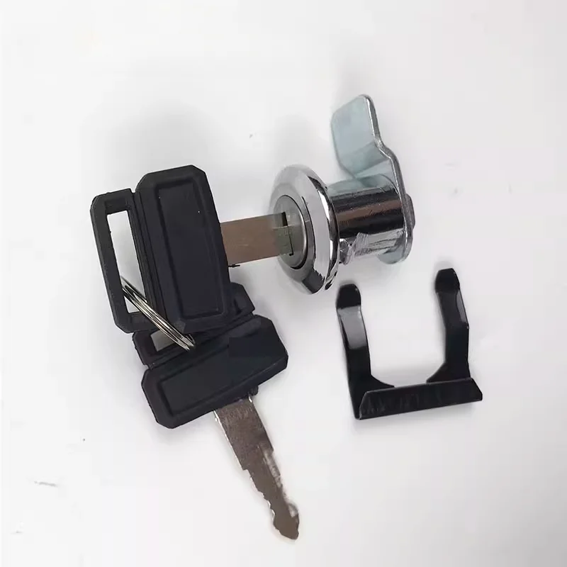 Doosan Daewoo DH55 60 80 150 215 225 300 door lock edge door lock toolbox lock cylinder key excavator accessories High Quality