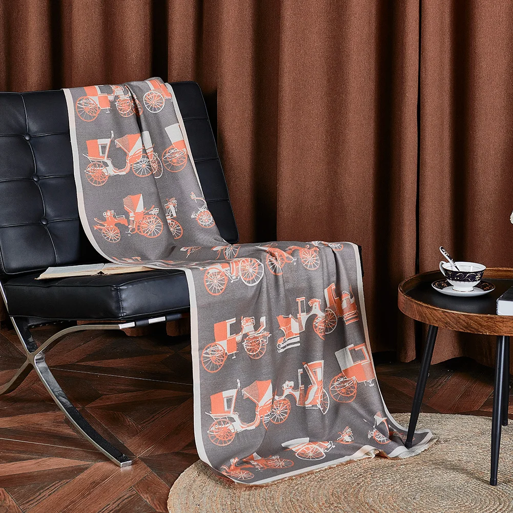 Retro Orange Carriage Pattern Throw Blanket Luxury Jacquard Knit Blanket Lightweight All Season Blanket for Living Room