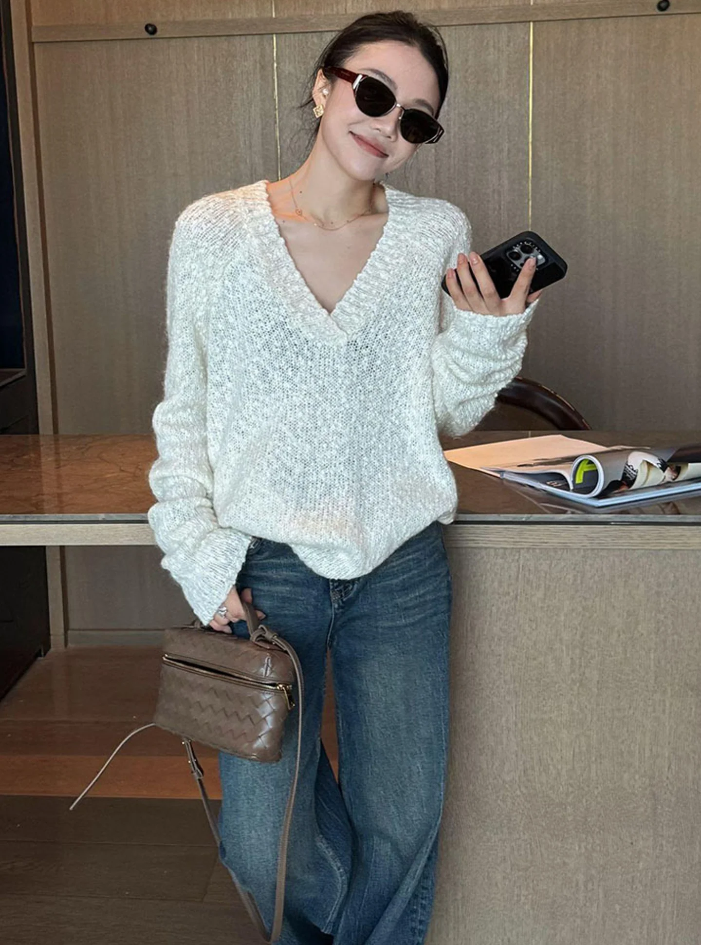 

Spring Outing Unique Knitted White Sweater Ele Ocn eat Look Straight Cut Commute Sle Long Sve Regular Length
