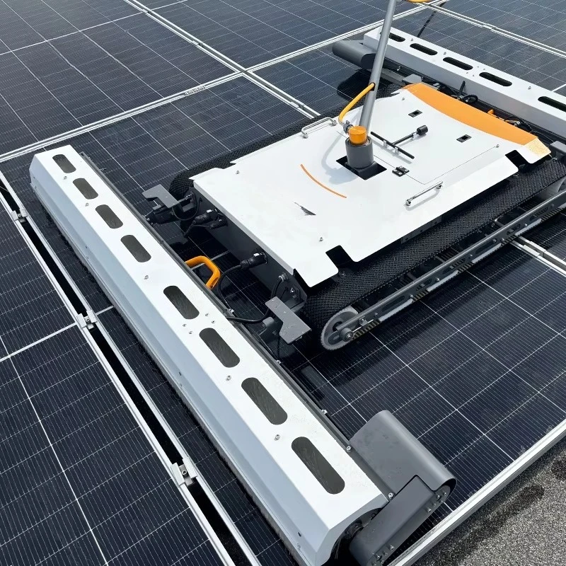 Top Rate Solar Panel Cleaning Robot Crawler Track Wet Dry Washer Device Commercial Solar Farm Efficiency Improvement Tool