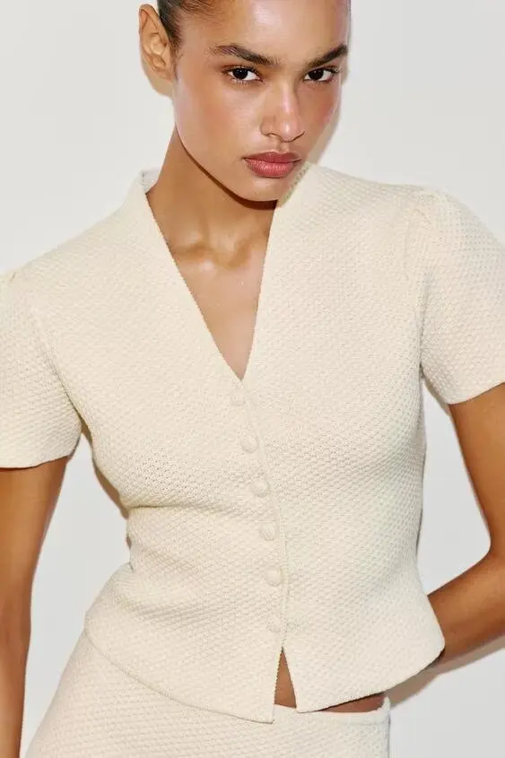 

BB7164 Spring/Summer 26 New Women's Clothing Gentle Temperament Structure V Short Sleeve Knitted Jacket Slimming Top 4192071