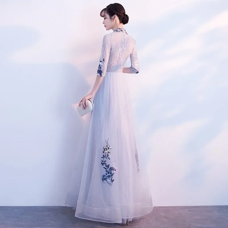 

2026 Autumn Women's New V-neck Embroidered Evening Dress Fashionable, Slim, Elegant, Luxurious Hosting Banquet Long Dress