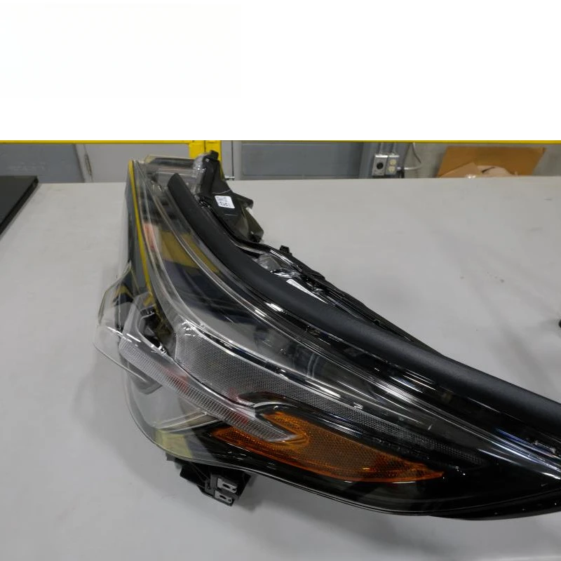 Suitable for  Subaru 2023 Outback 84002AN51A 84002AN50A Car Headlight