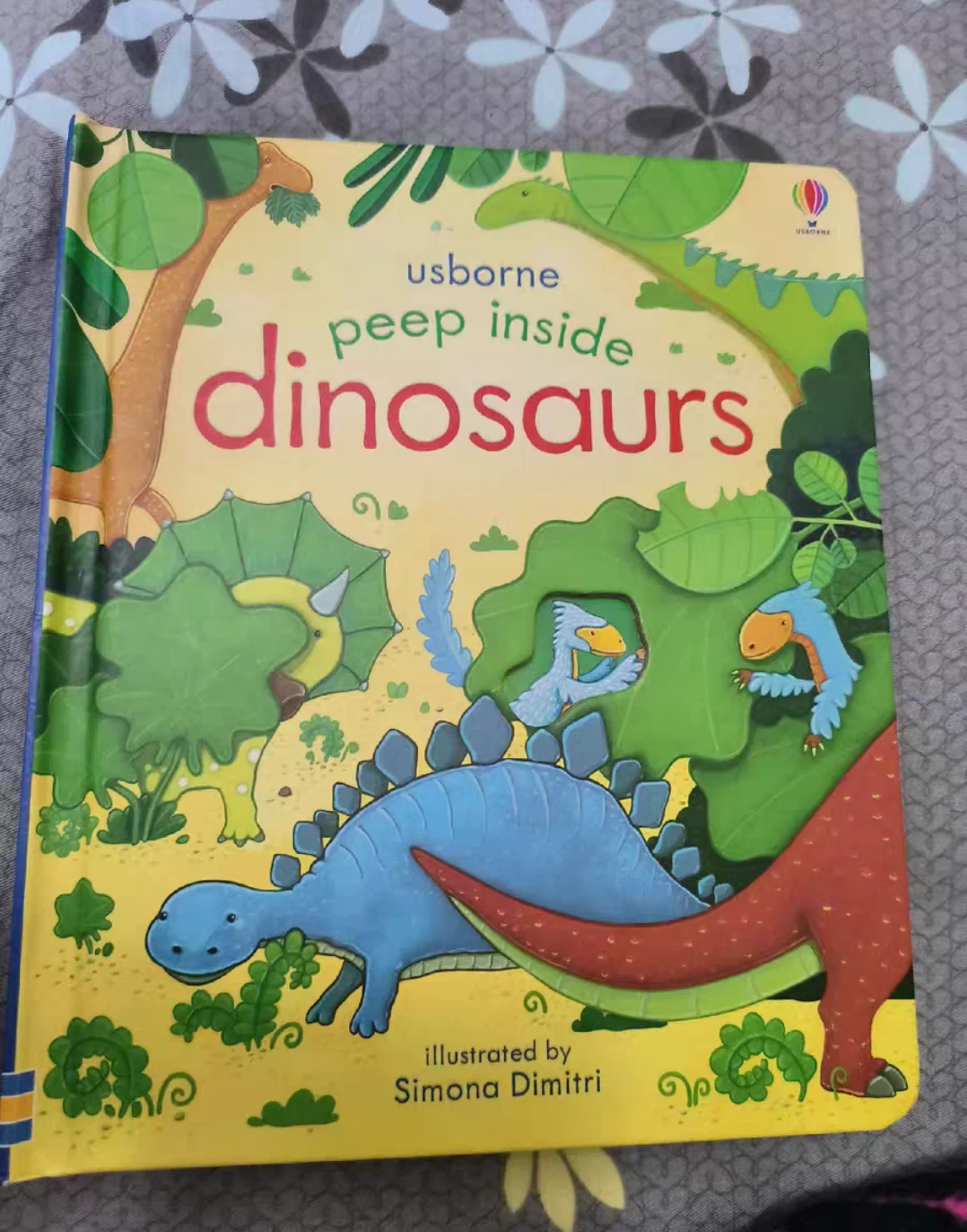 

new Usborne English Educational Picture Book Peep Inside Dinosaurs For Children Baby Early Reading books high-quality