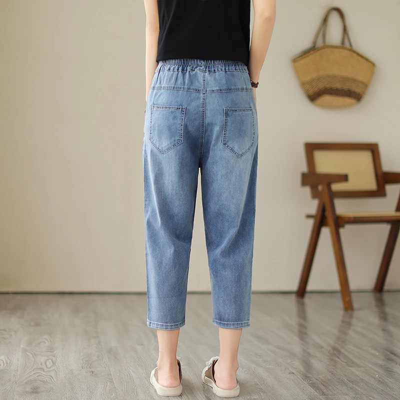 Nuevo chino Sle artístico de gran tamaño Retro bordado Denim dieciocho pantalones Harem cintura elástica modelo fino azul claro mujer...