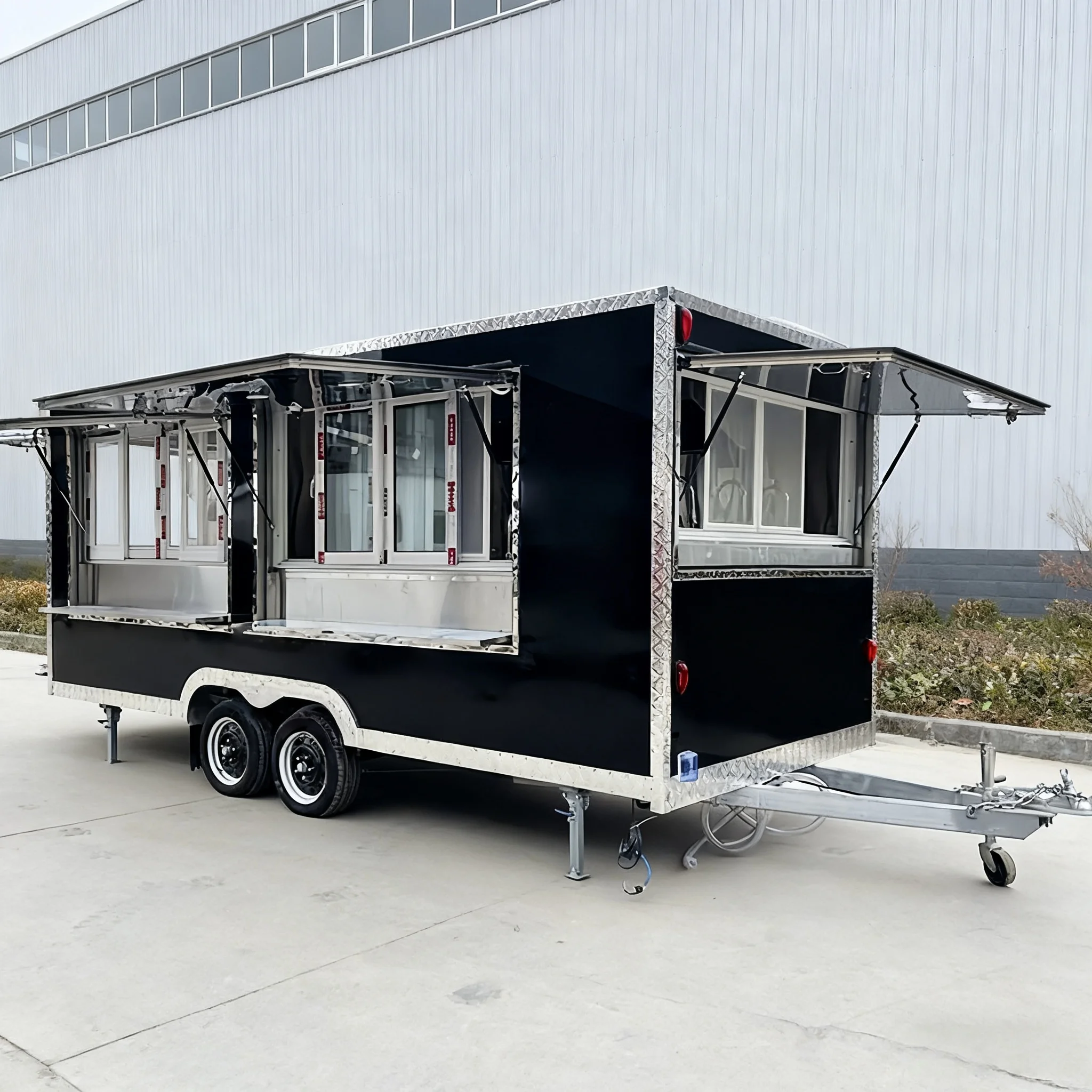 

Customizable Food Truck Trailer Multi-functional Mobile Fast Food Truck Square Food Van Pancakes Pizza Burger Cart