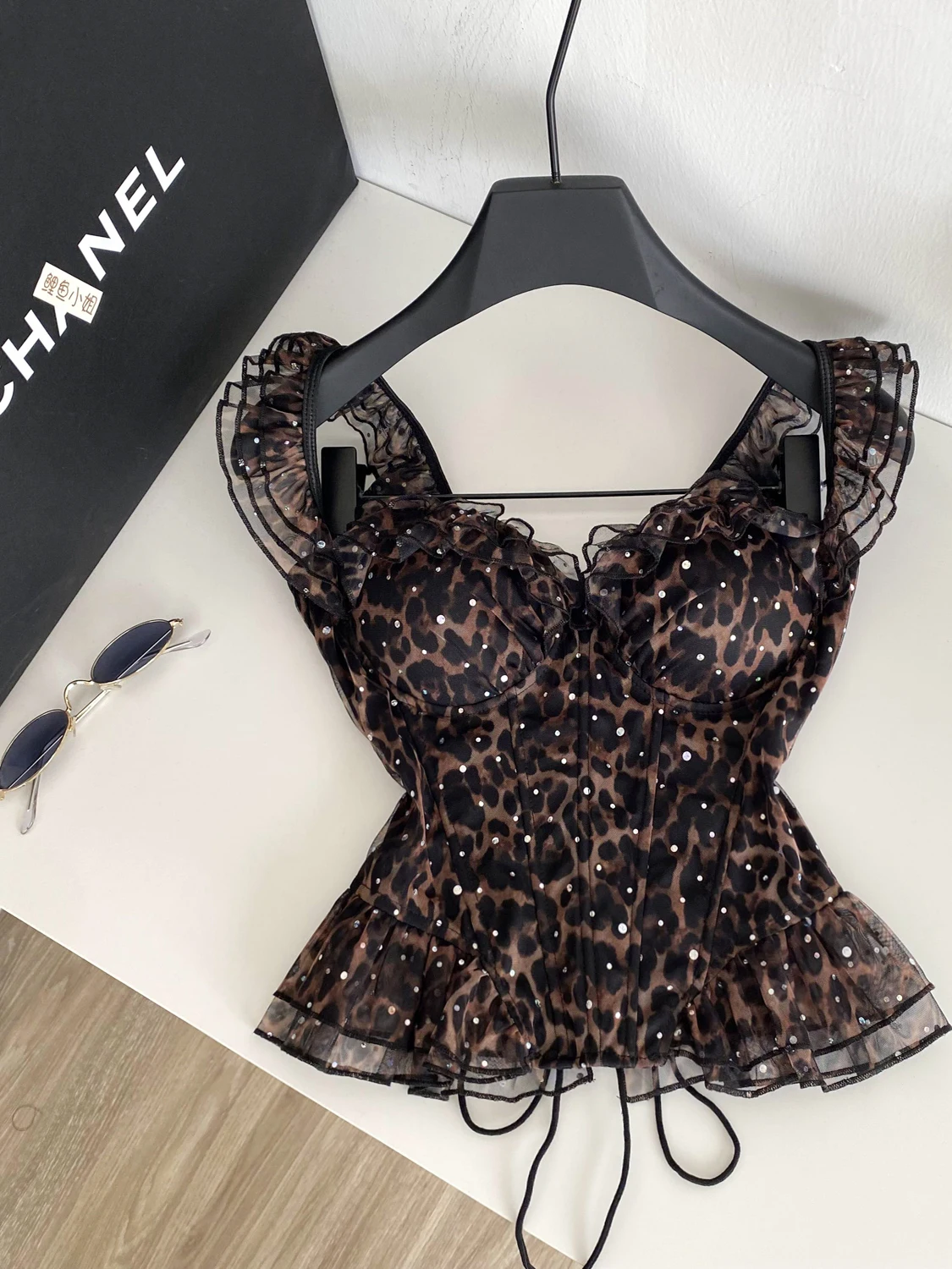 

Heavy Embellied Me Top Women's Slim Fit Bustier Tank Top Ba Strap Waist Cinching Leopard Print Sequin Women's Faion