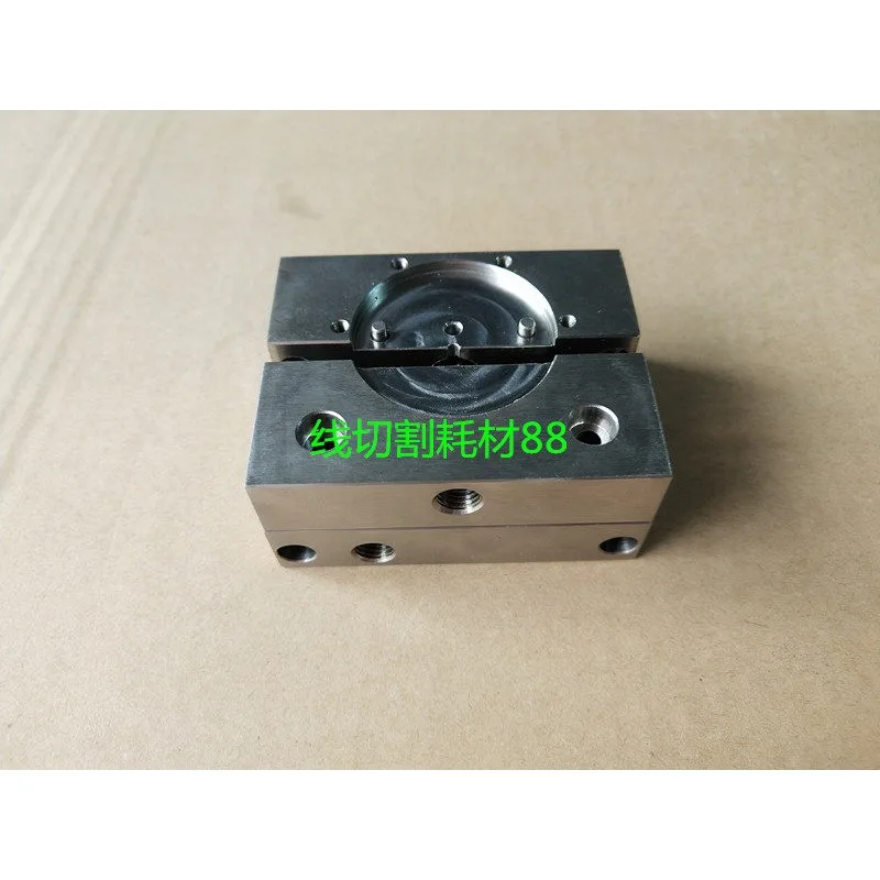 A290-8110-X721 Guide block,Die block apply for Fanuc EDM  A290.8110.X721 70x55x28