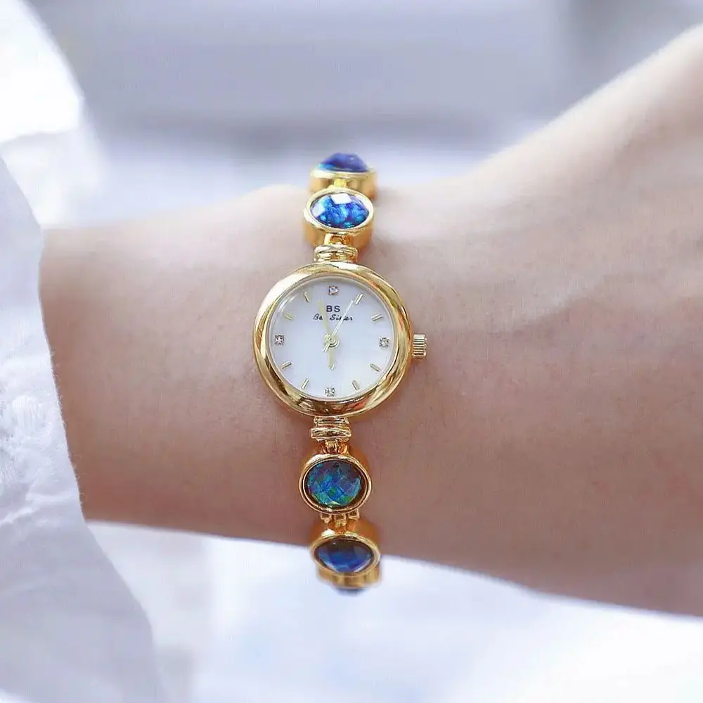 Women's Watch Light Luxury Fashion Peacock Stone Illusion Color Bracelet Waterproof Ladies' Premium Quartz Watch