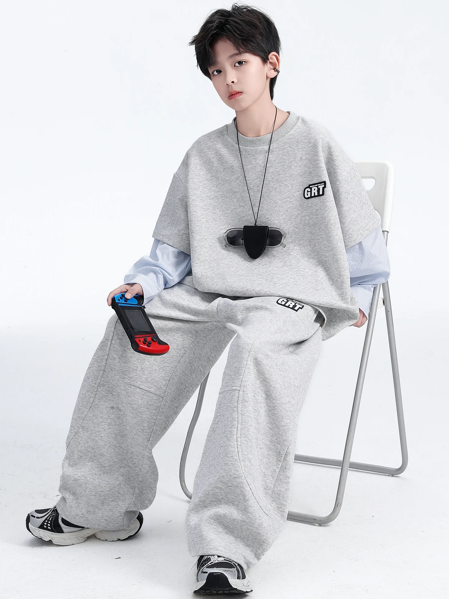 ensemble-de-vetements-printemps-automne-pour-garcons-2026-nouvelle-collection-–-sweat-shirt-et-pantalon-tendance-pour-grands-enfants